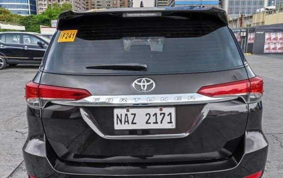 Selling Black Toyota Fortuner 2018 in Pasig-8