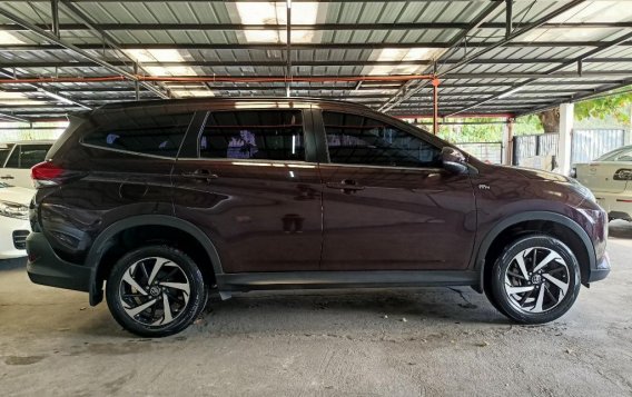 Selling Red Toyota Rush 2018 in Las Piñas-4