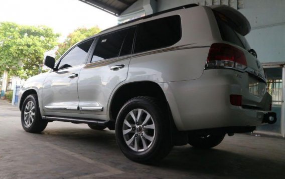Pearl White Toyota Land Cruiser 2016 for sale in Cabanatuan-2