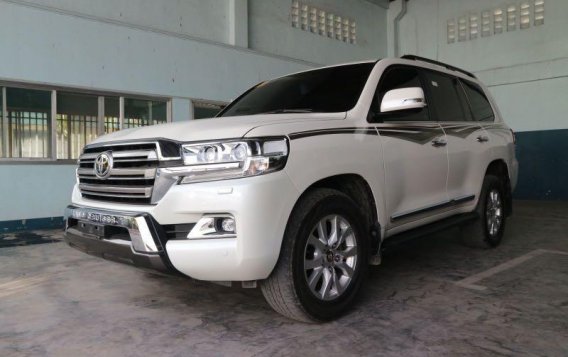 Pearl White Toyota Land Cruiser 2016 for sale in Cabanatuan-1