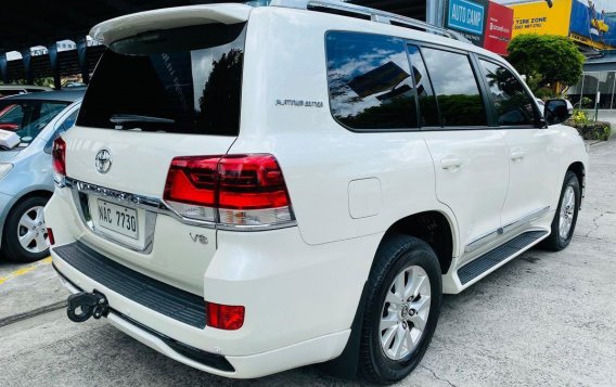 Pearl White Toyota Land Cruiser 2017 for sale in Automatic-4