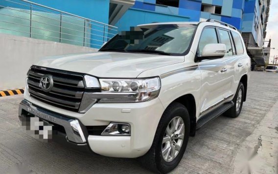 Sell Pearl White 2019 Toyota Land Cruiser in Manila-2
