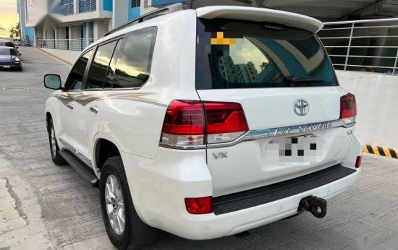 Sell Pearl White 2019 Toyota Land Cruiser in Manila-3