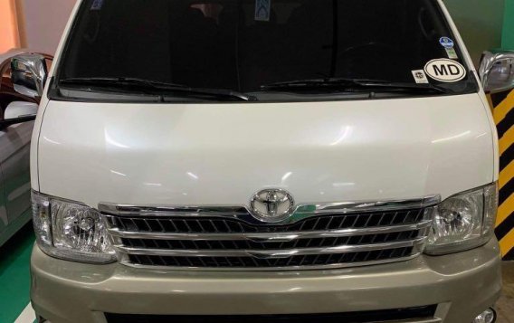 White Toyota Hiace Super Grandia 2014 for sale in Taguig-1