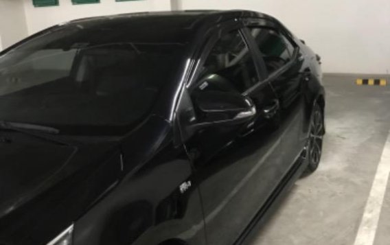 Selling Black Toyota Corolla Altis 2018 in Pasig-3