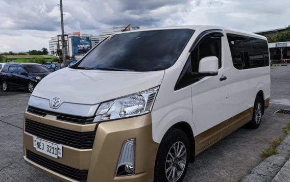 Selling White Toyota Hiace 2019 in Pasig-7