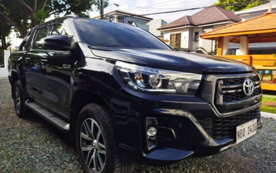 Black Toyota Hilux 2019 for sale in Pasig-1