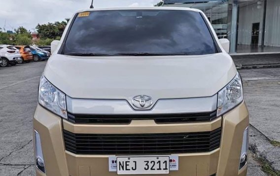 Selling White Toyota Hiace 2019 in Pasig-2