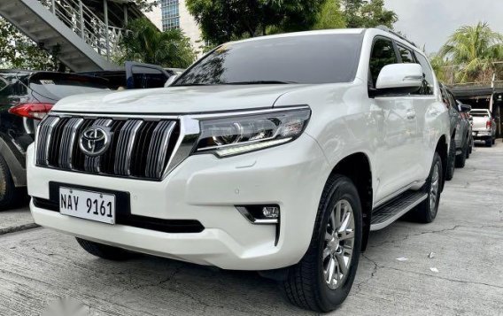 Selling Pearl White Toyota Land Cruiser Prado 2018 in Pasig-4