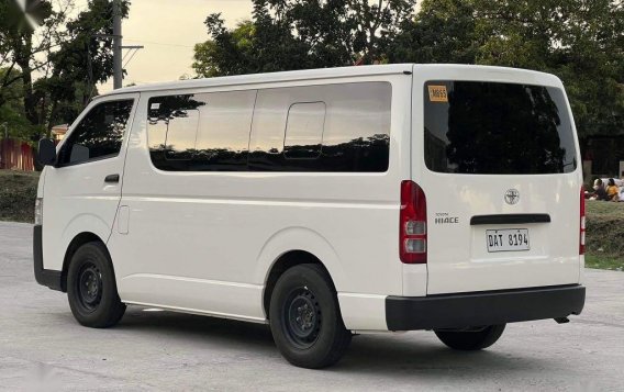 White Toyota Hiace 2021 for sale in Manual-3