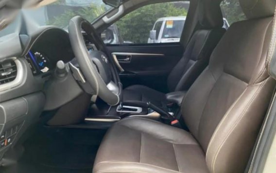 Pearl White Toyota Fortuner 2019 for sale in Baguio-7