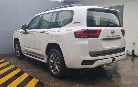 Selling White Toyota Land Cruiser 2022 in Quezon -5