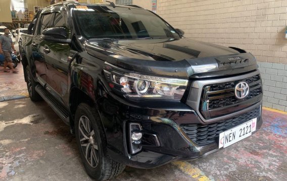 Selling Black Toyota Hilux 2019 in San Juan