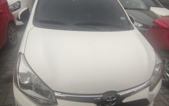 Selling White Toyota Wigo 2020 in Makati