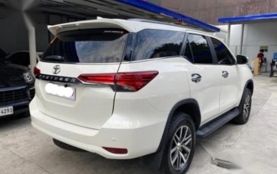Pearl White Toyota Fortuner 2019 for sale in Baguio-3
