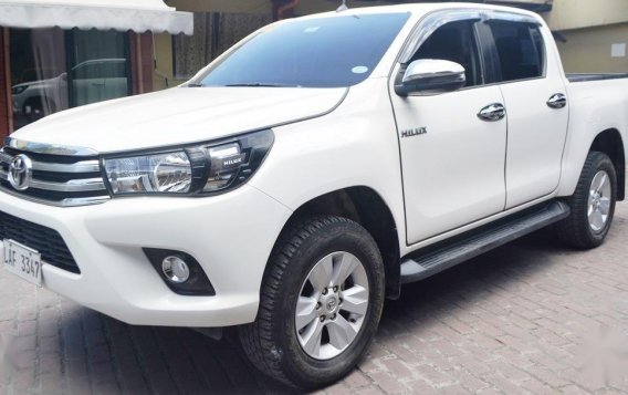 Selling Pearl White Toyota Hilux 2019 in Pasig-1