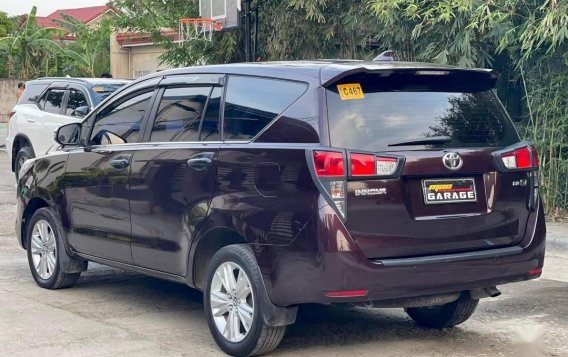 Selling Red Toyota Innova 2019 in Manila-2