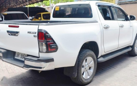 Selling Pearl White Toyota Hilux 2019 in Pasig-3