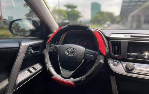 Red Toyota RAV4 2014 for sale in Quezon -5