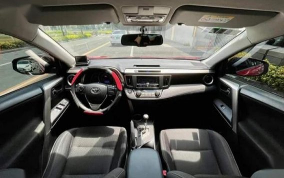 Red Toyota RAV4 2014 for sale in Quezon -4