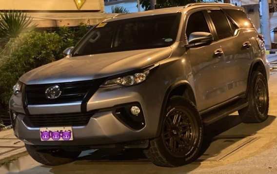 Silver Toyota Fortuner 2019 for sale in Manila-4