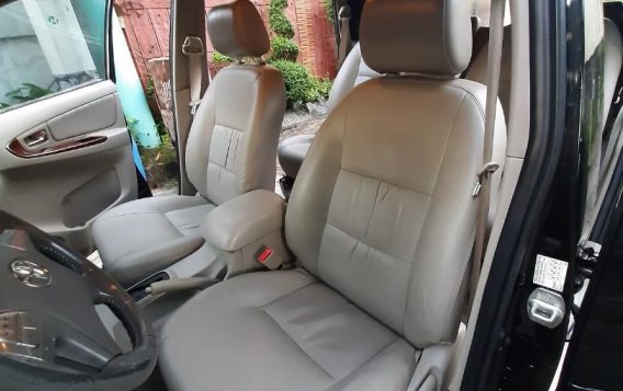 Black Toyota Innova 2013 for sale in Marikina-4