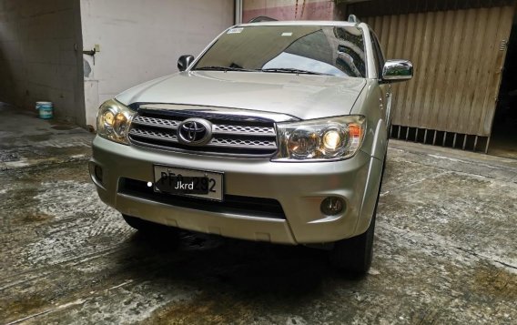 Silver Toyota Fortuner 2011 for sale in Manila