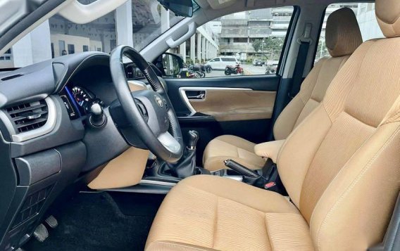 Silver Toyota Fortuner 2017 for sale in Makati-4