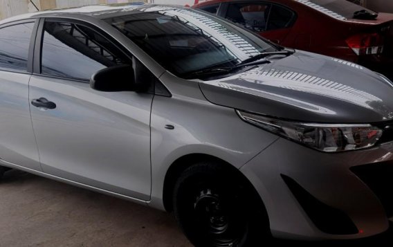 Selling Silver Toyota Vios 2019 in Cebu City-4