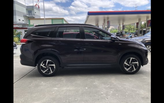 Selling Black Toyota Rush 2018 in Pasay -4