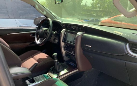 Selling Black Toyota Fortuner 2019 in Quezon -4