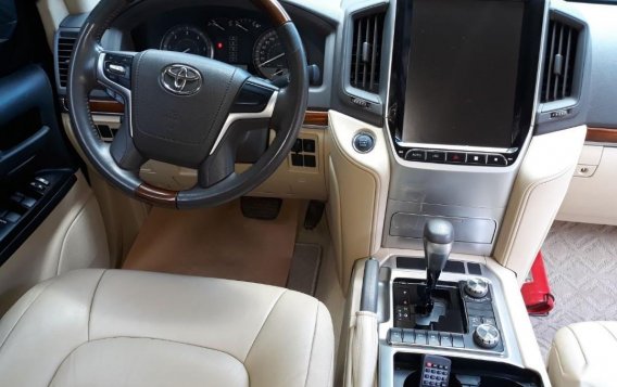 Black Toyota Land Cruiser 2017 for sale in Parañaque-1