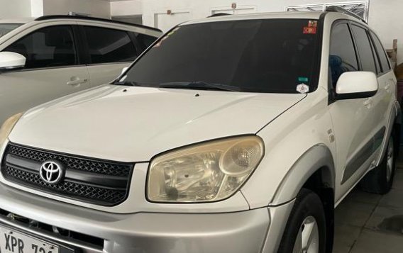 Pearl White Toyota RAV4 2004 for sale in Paranaque -9