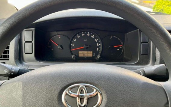 Silver Toyota Fortuner 2015 for sale in Makati-9