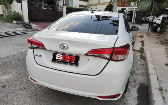 Selling White Toyota Vios 2020 in Quezon -2