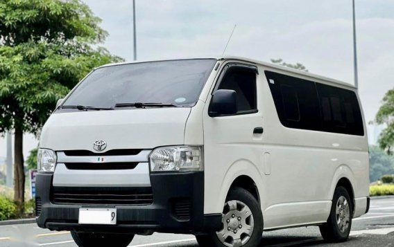 White Toyota Hiace 2016 for sale in Makati -1