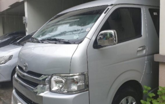 Silver Toyota Hiace 2015 for sale in Manila-3