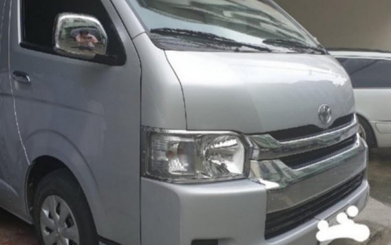 Silver Toyota Hiace 2015 for sale in Manila-2