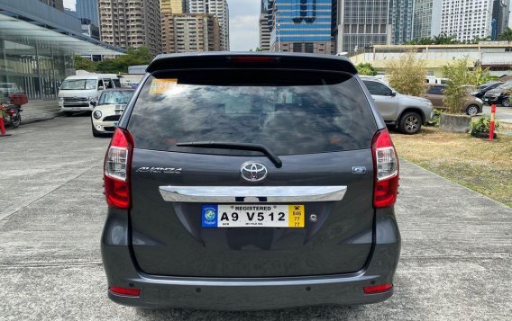 Selling Silver Toyota Avanza 2019 in Pasig-8