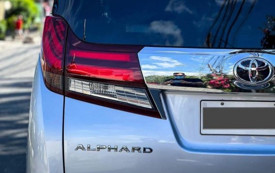 Silver Toyota Alphard 2016 for sale in Manila-3