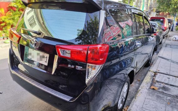 Silver Toyota Innova 2017 for sale in Makati -3
