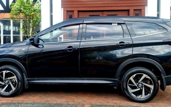 Selling Black Toyota Rush 2019 in Cainta-8