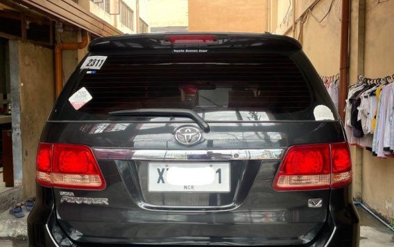 Black Toyota Fortuner 2005 for sale in Quezon -1