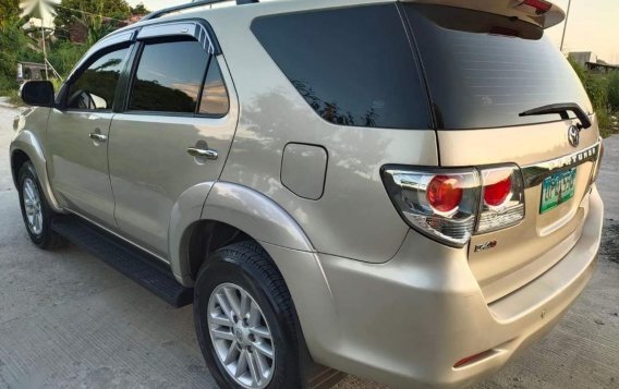 Silver Toyota Fortuner 2013 for sale in Rizal-4