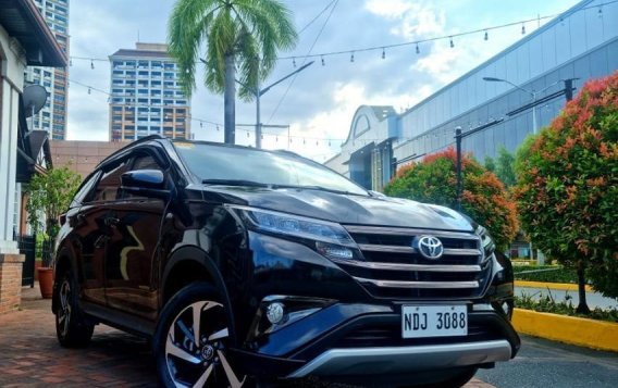 Selling Black Toyota Rush 2019 in Cainta-6