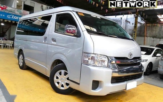 White Toyota Hiace 2018 for sale in Marikina -7