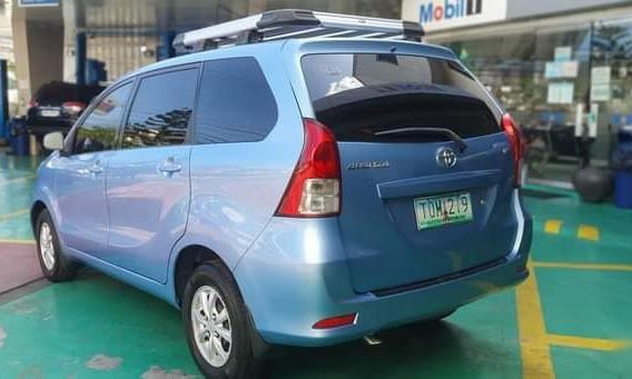 Selling Blue Toyota Avanza 2012 in Las Piñas-6