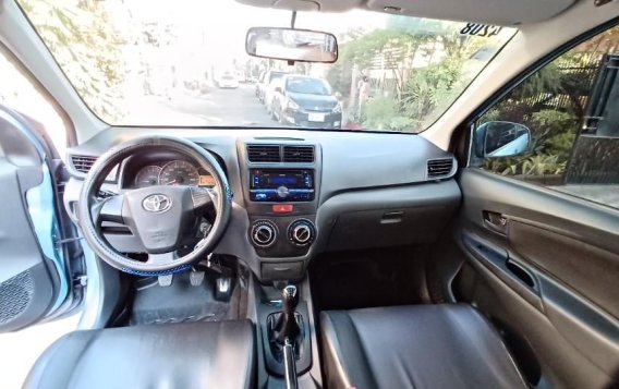 Selling Blue Toyota Avanza 2012 in Las Piñas-8