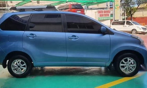 Selling Blue Toyota Avanza 2012 in Las Piñas-9