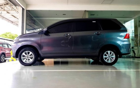 Selling Grey Toyota Avanza 2020 in Cavite-3